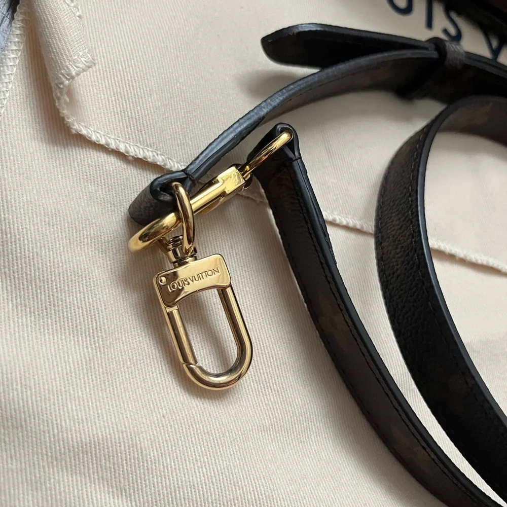 Louis Vuitton Monogram Pochette Métis - Picture 7 of 15